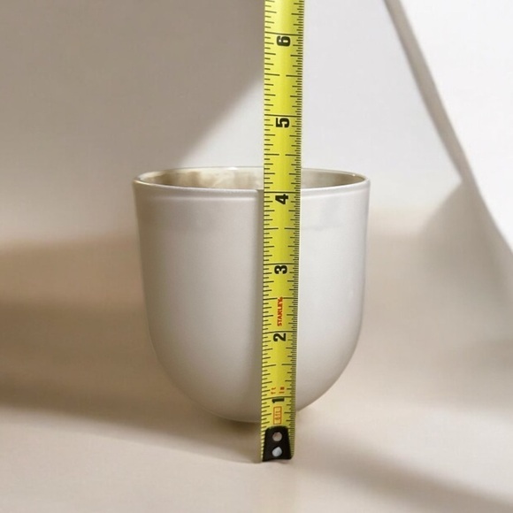 White Matte Glass Mug With Textured Exterior and Glossy Interior - Picture 6 of 7